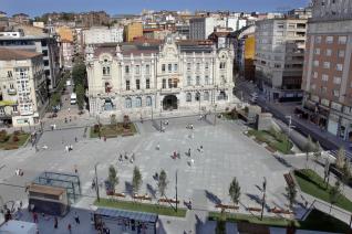 Vista de la fachada principal del Ayuntamiento de Santander