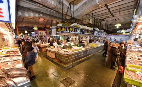 Interior del Mercado de La Esperanza 